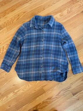 Relaxed Blue Plaid Button-Down Shirt